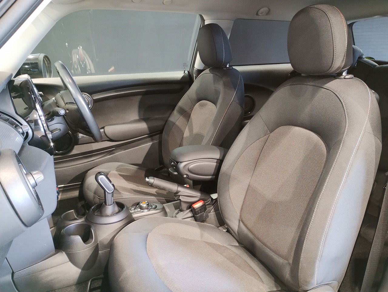 F56 MINI Cooper 3-Door Hatch LCI