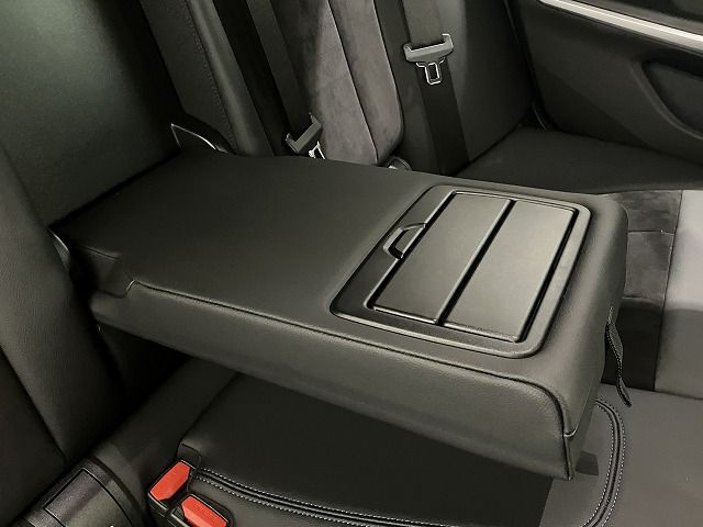 G21 320d xDrive Touring RHD