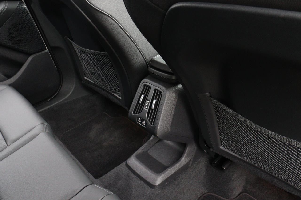 U06 218d Active Tourer B47 2.0d