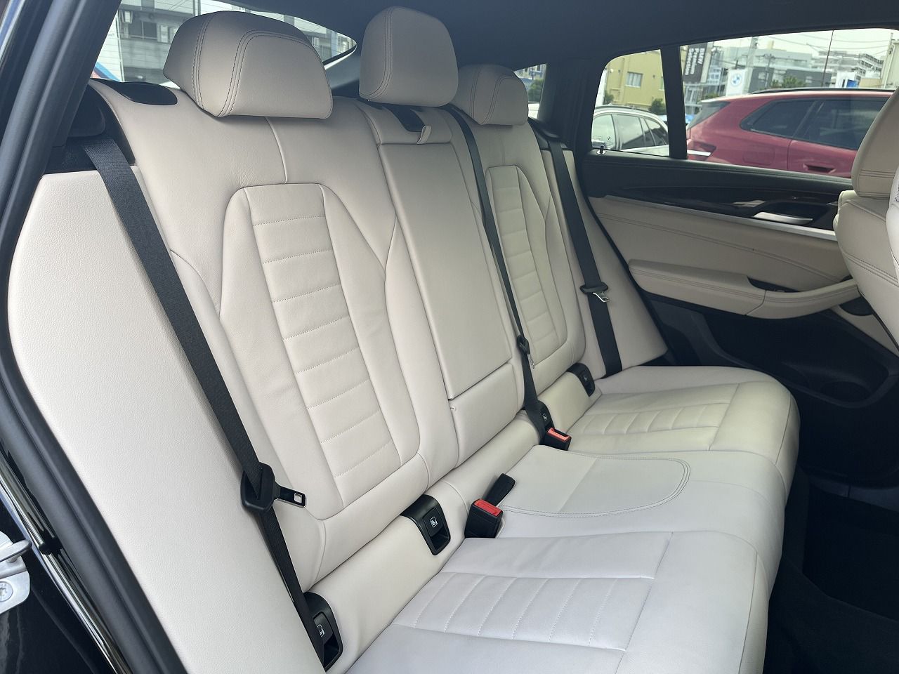 X4 xDrive20d RHD