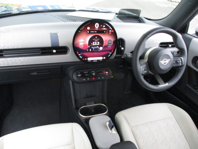 F66 MINI Cooper C 3Dr