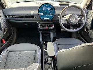 J01 MINI Cooper SE