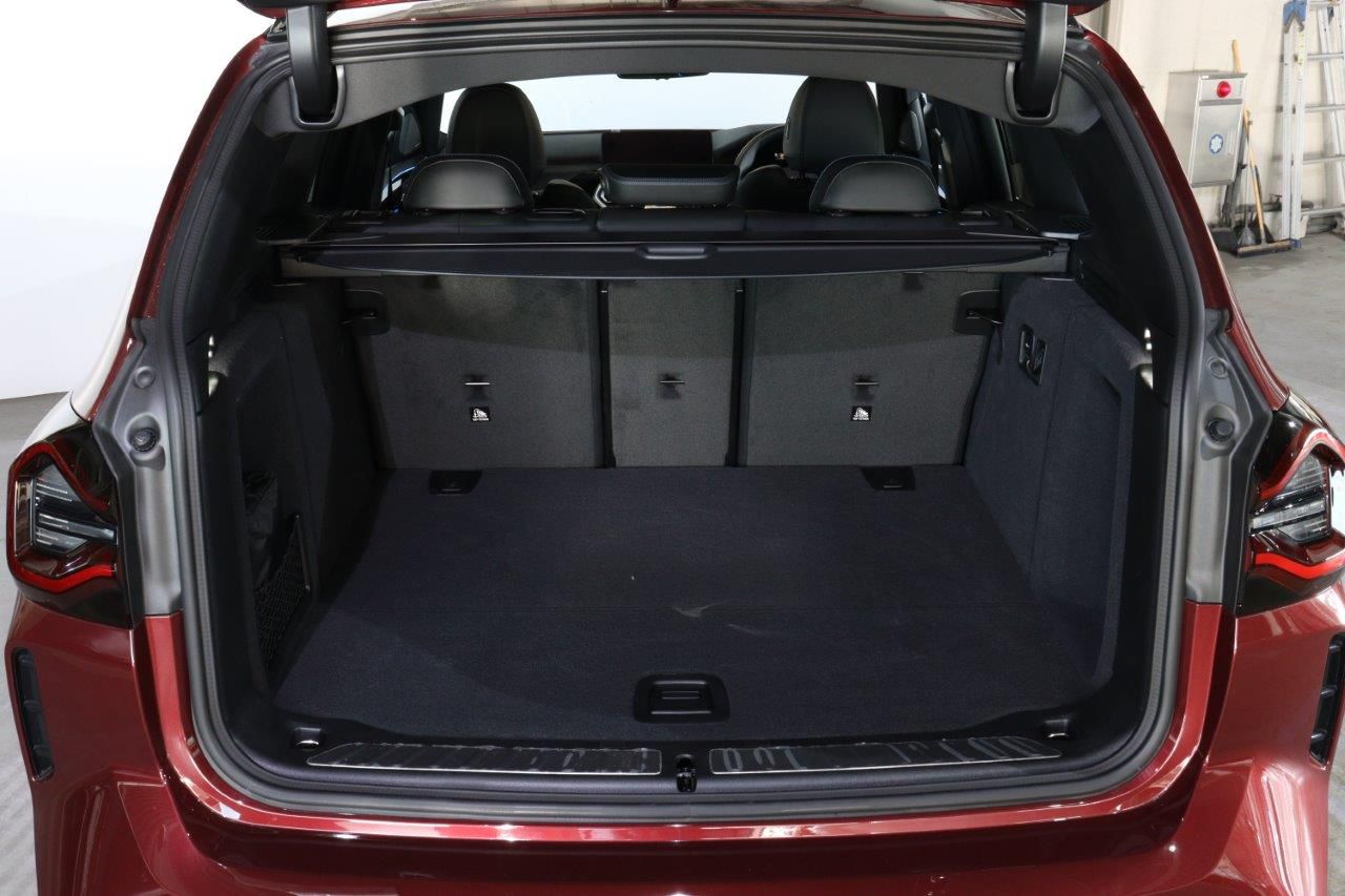 G08 iX3 BEV RHD