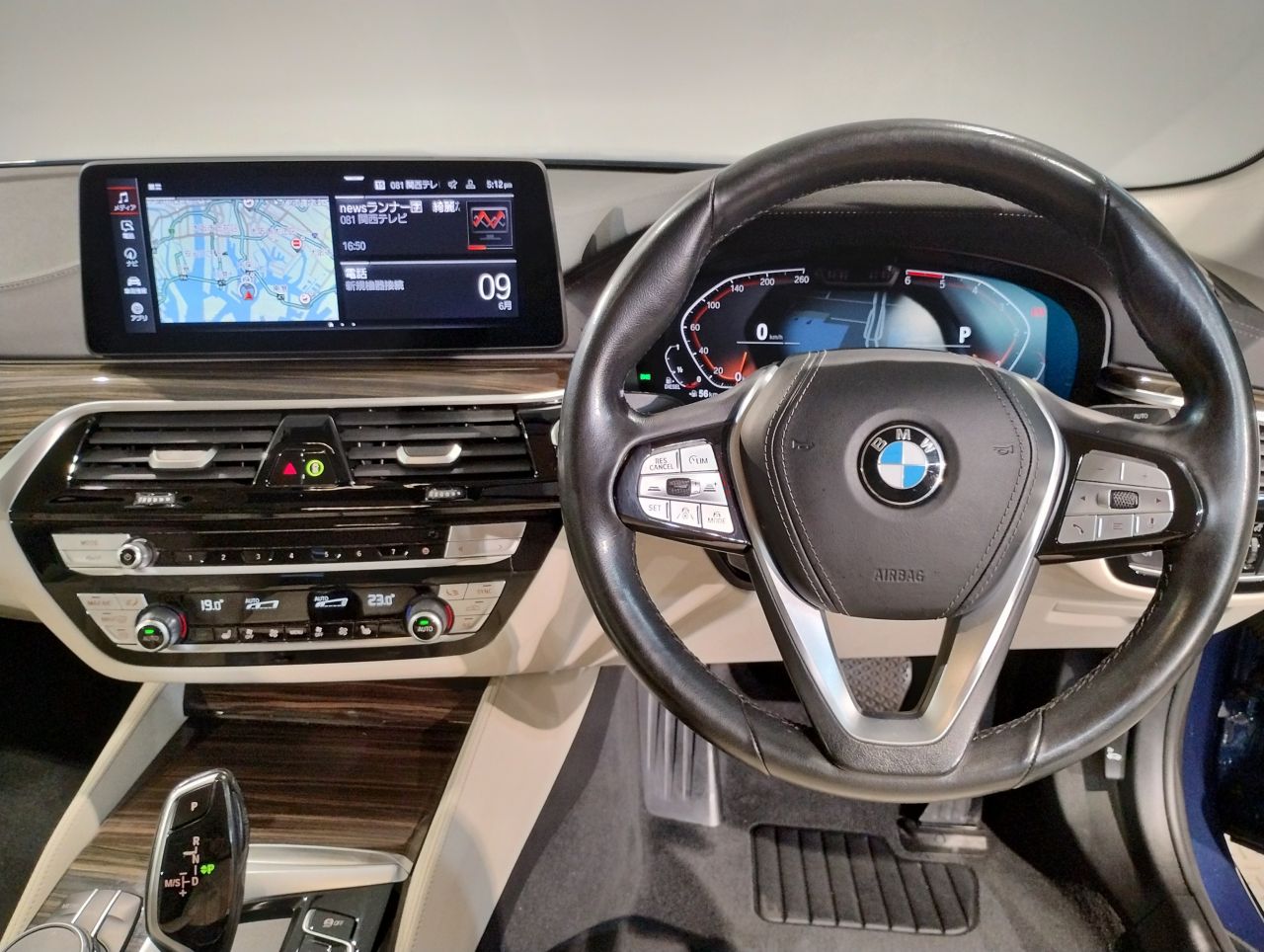 520d xDrive Sedan RHD