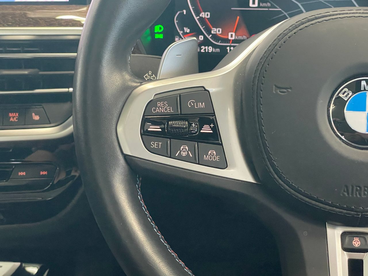 G01 X3 M40i RHD LCI ZA