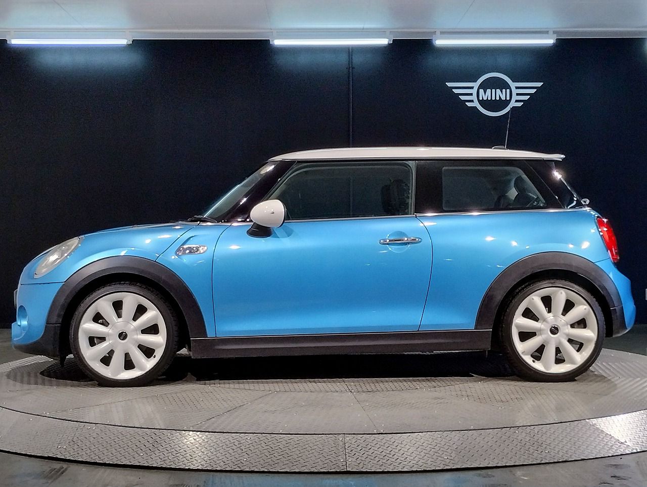 F56 COOPER S D(AT)