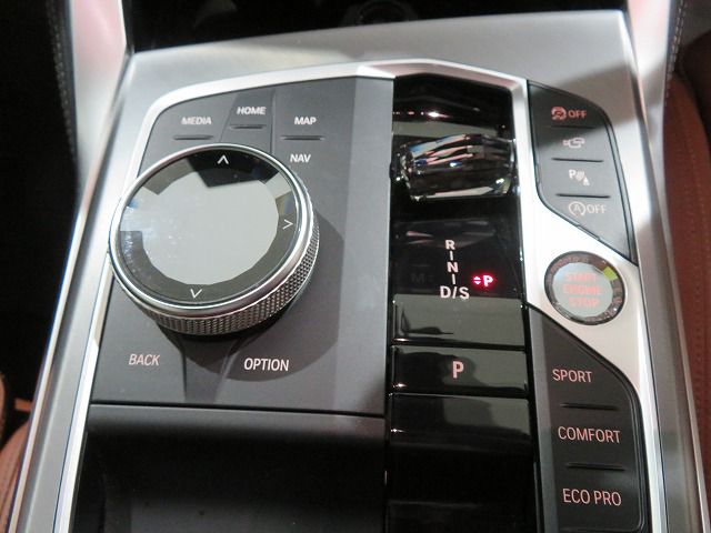 G** 4**i C********** B** 2**i RHD