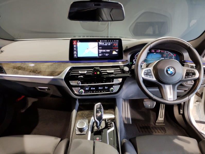 520i Sedan RHD