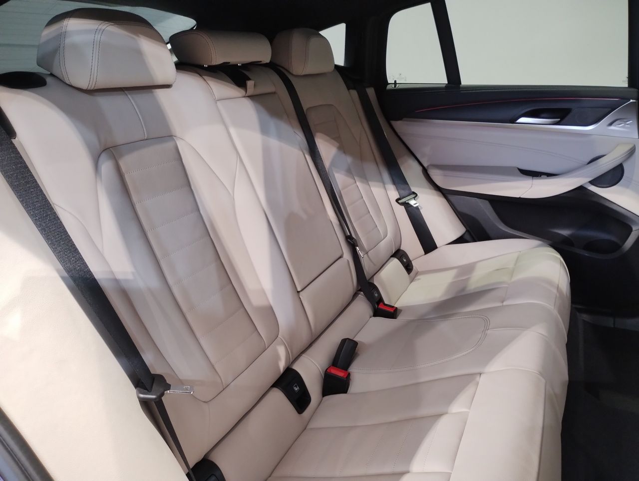 X4 xDrive20d RHD