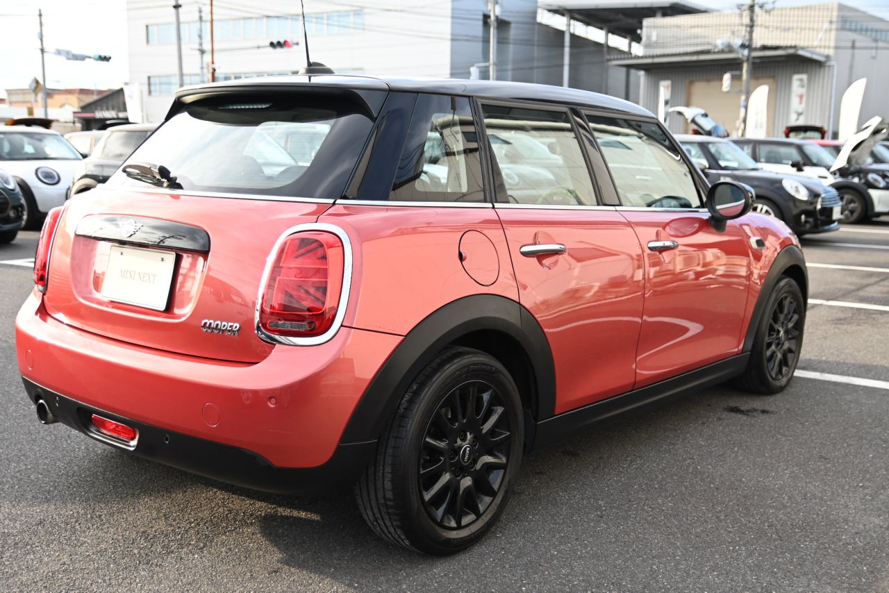 F55 MINI Cooper 5-Door Hatch LCI
