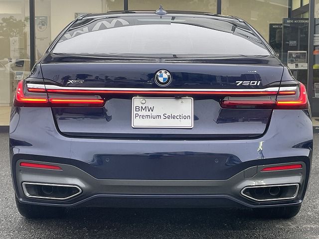 750i xDrive Sedan