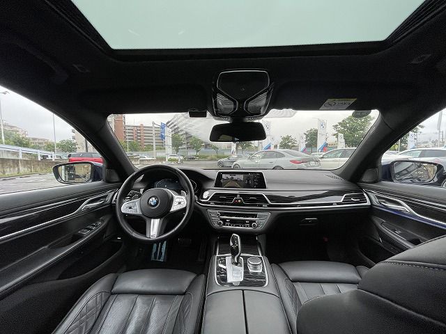 750i xDrive Sedan