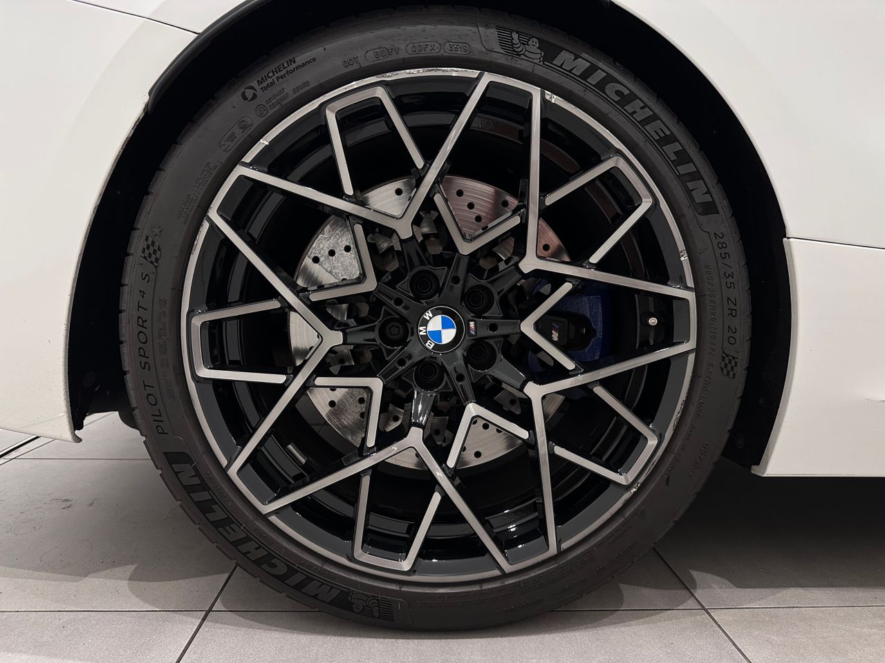 F91 M8 Competition Convertible S63 4.4i