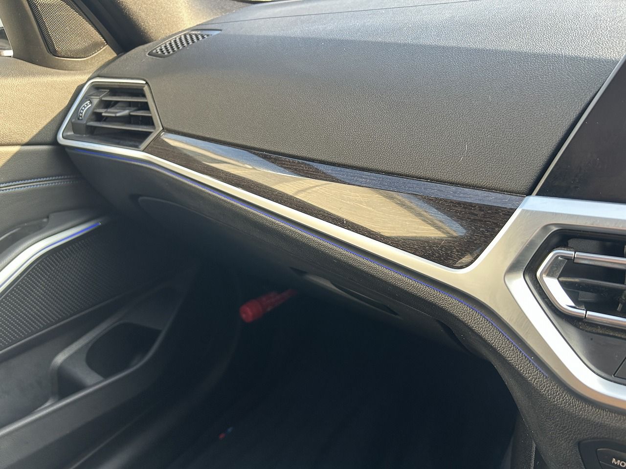 G20 320d xDrive RHD Saloon