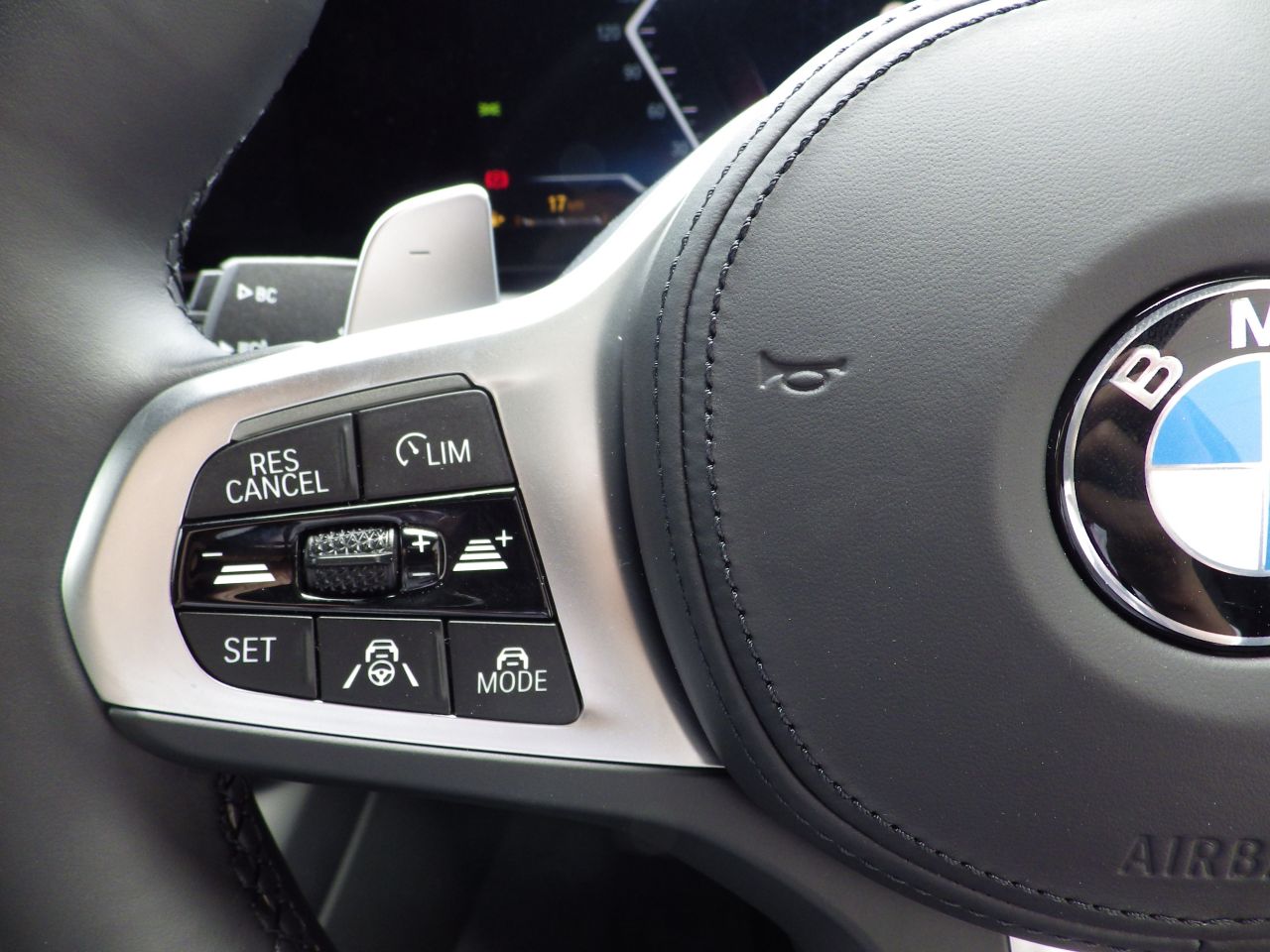 G20 320i Saloon LCI RHD MX