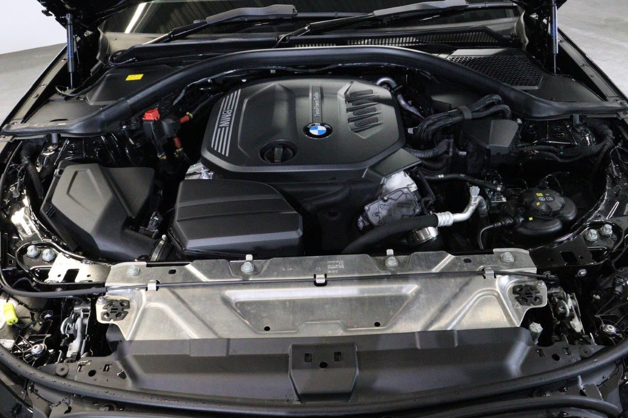 320d xDrive Berline RHD