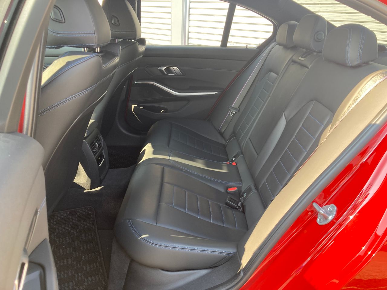 G20 320d xDrive RHD Saloon