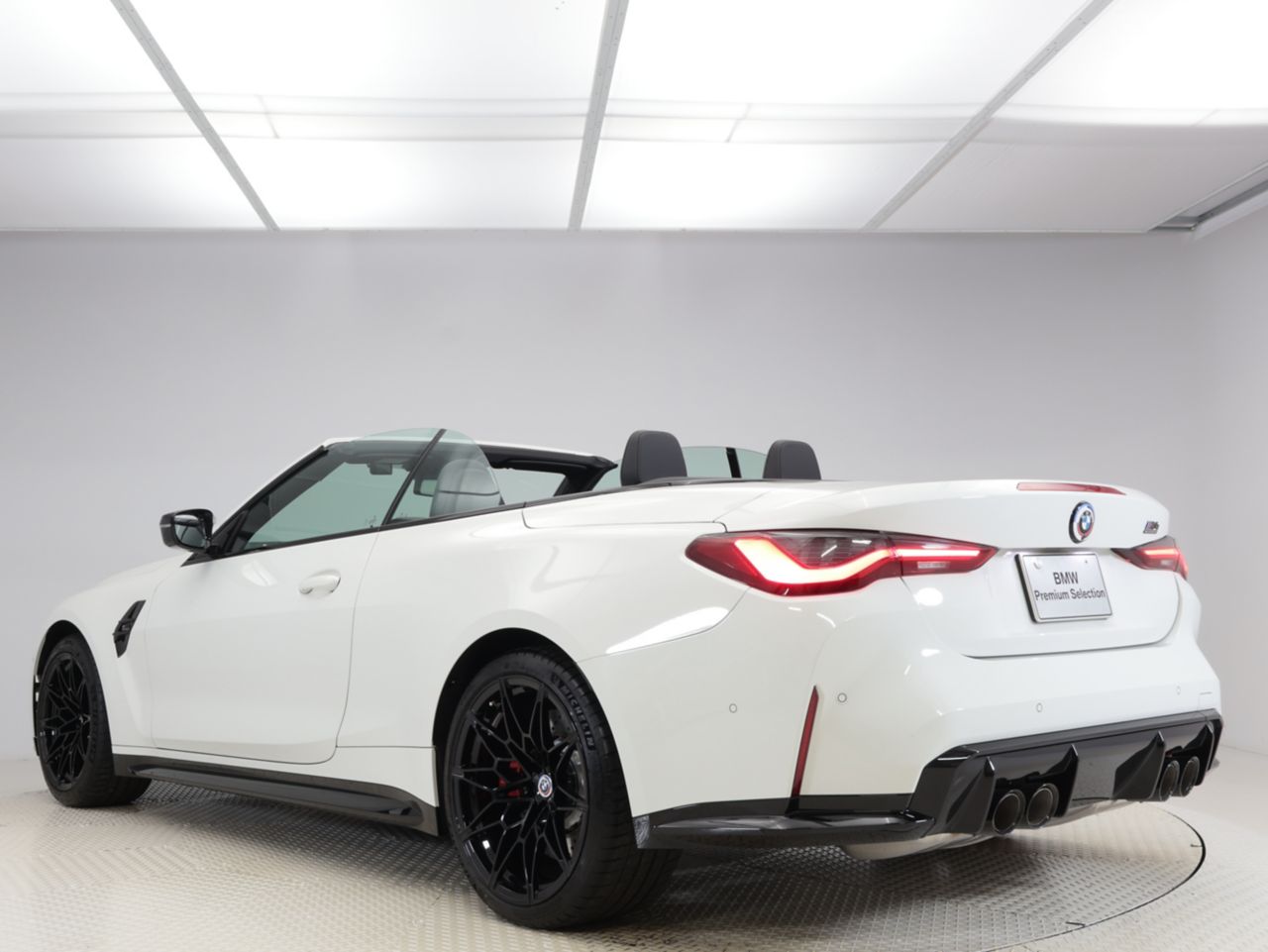 G83 M4 Competition M xDrive Competition RHD