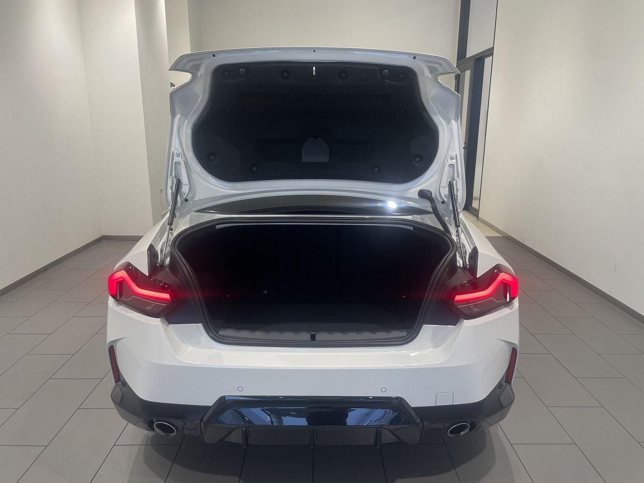 G42 220i Coupe