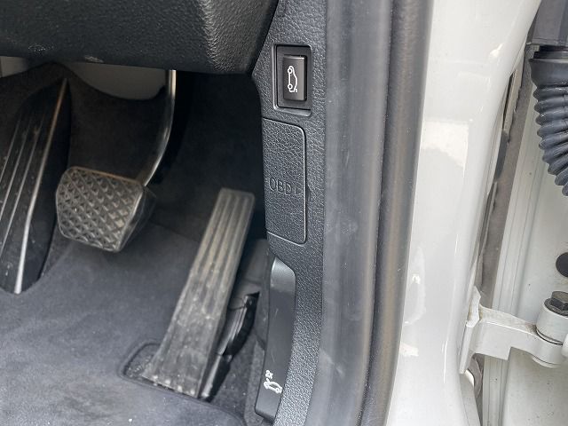 118D 5DOOR RHD