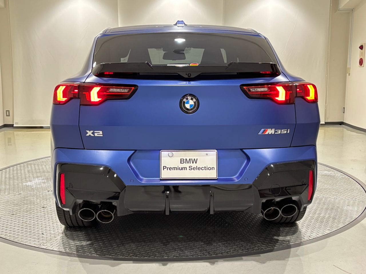 X2 M35i xDrive RHD