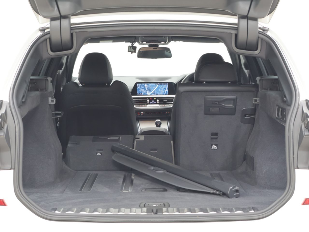 G21 318i Touring