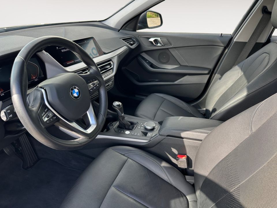 BMW 118