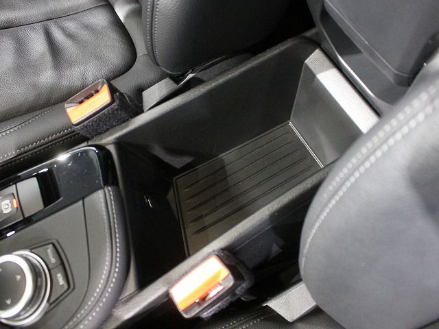 X1 sDrive18i RHD
