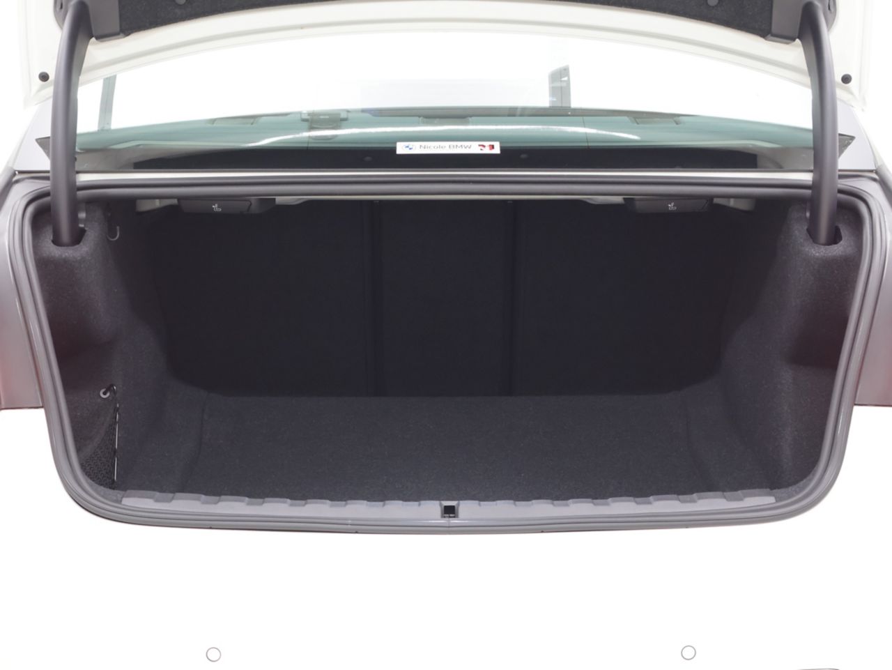 320d xDrive Berline RHD