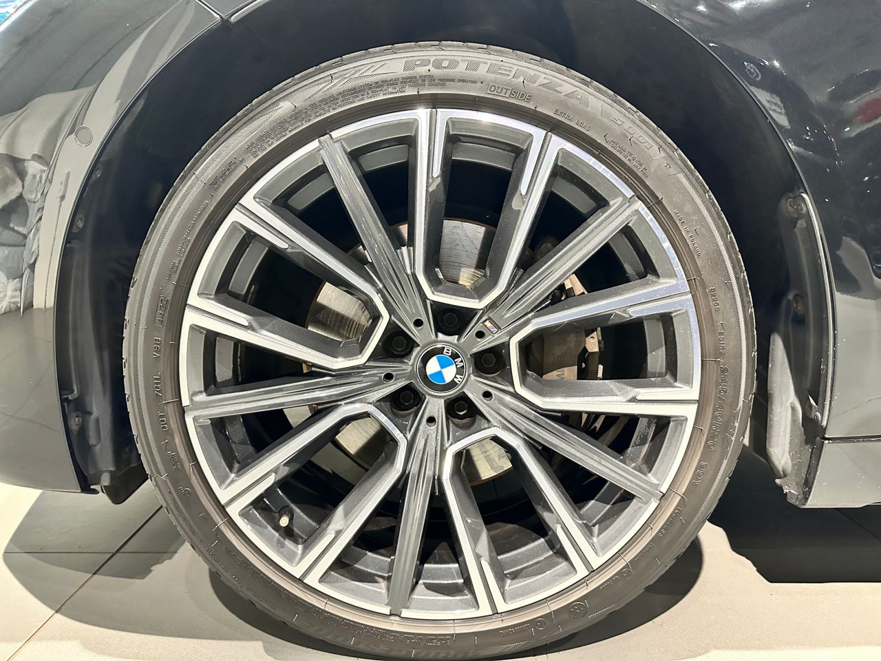 G20 320d xDrive RHD Saloon