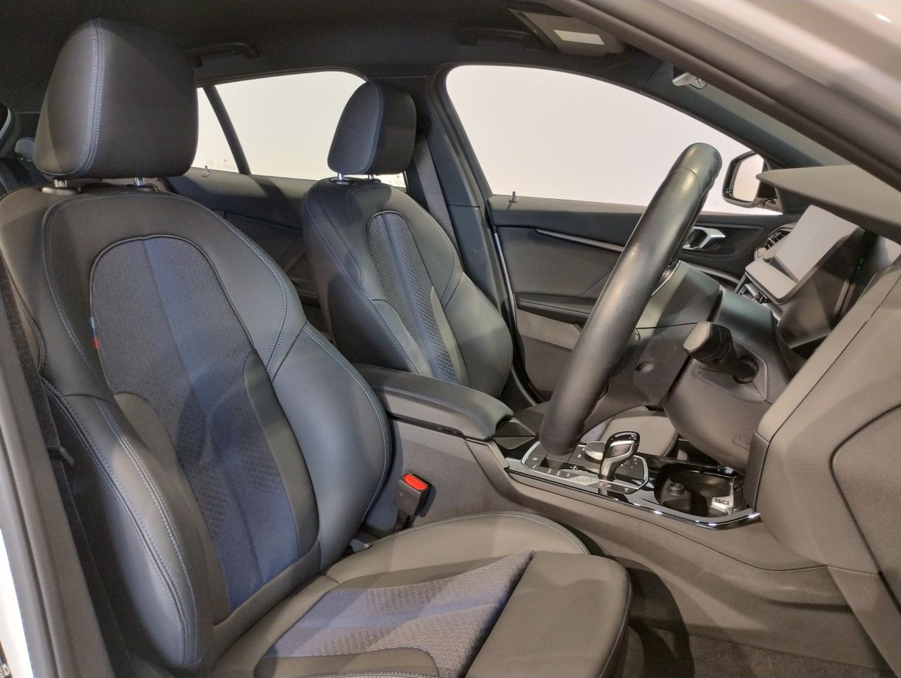F40 118d Sports Hatch 5-door B47 2.0d