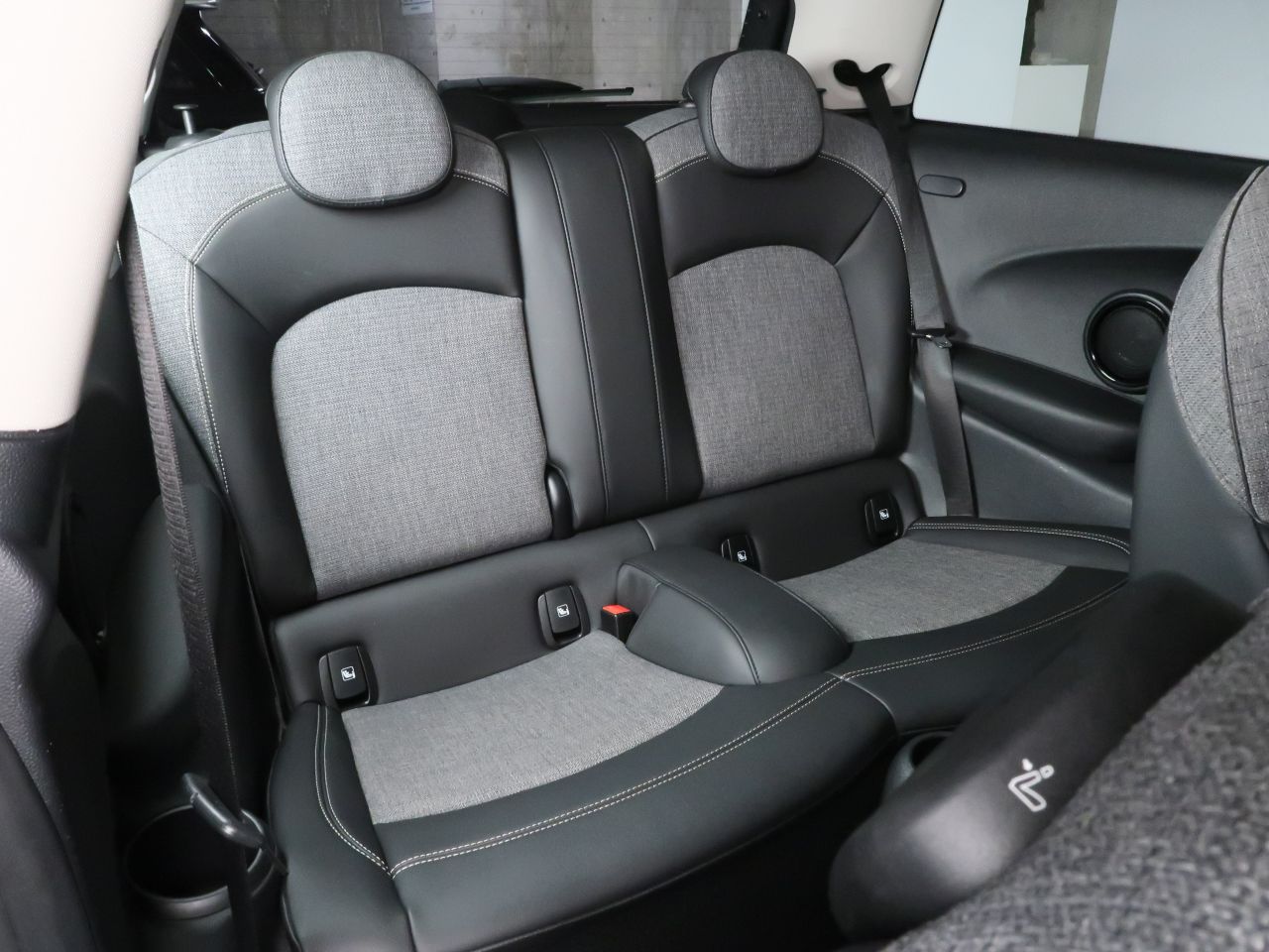 MINI Cooper F56 RHD