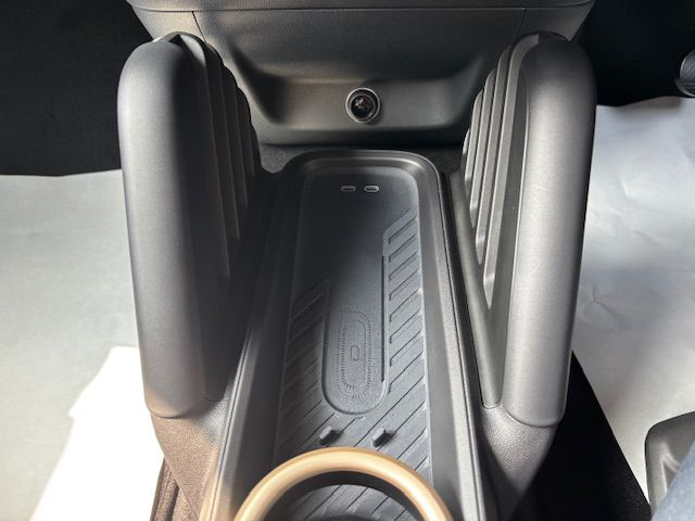 J01 MINI Cooper SE