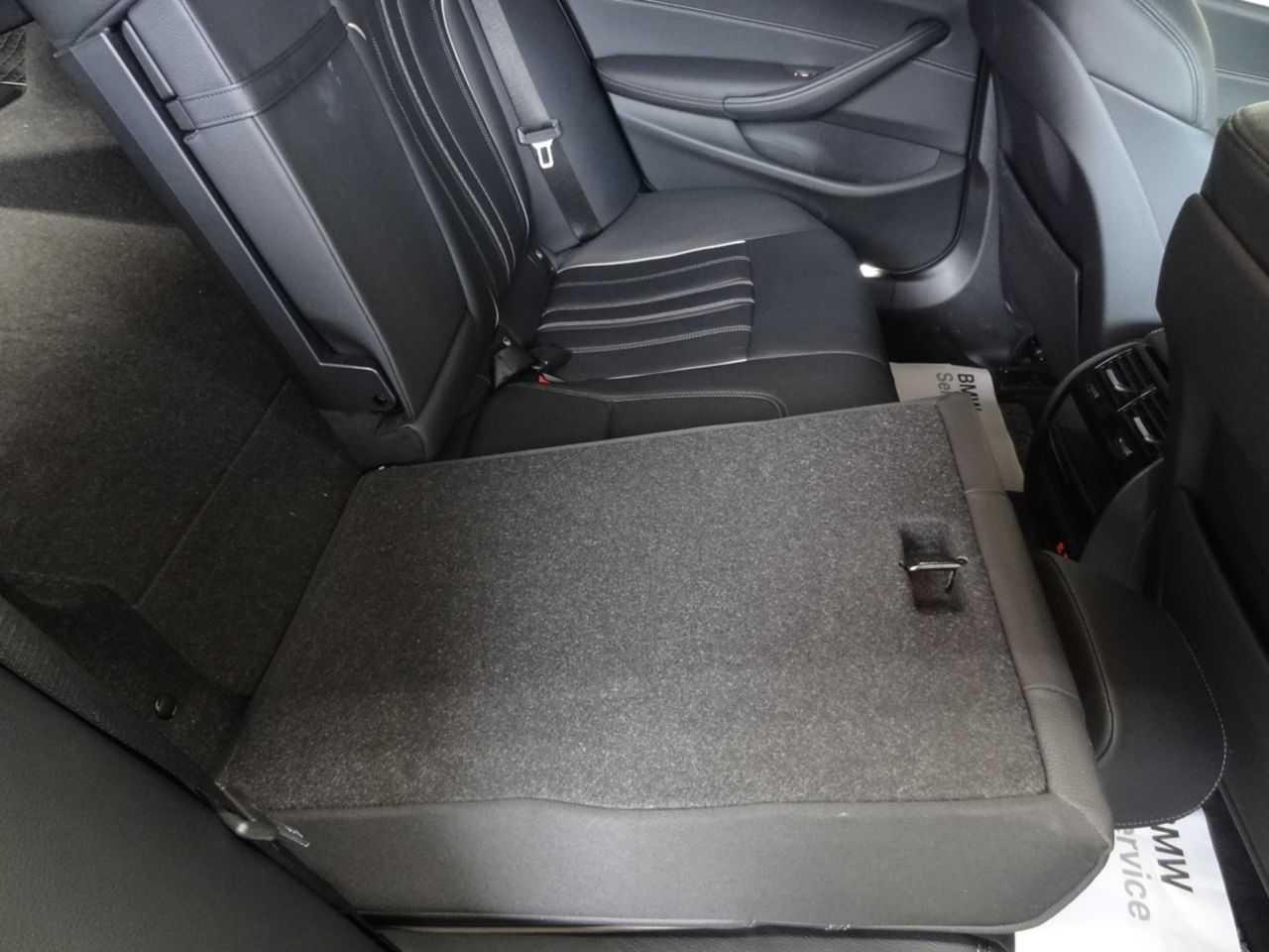 520d xDrive Sedan RHD