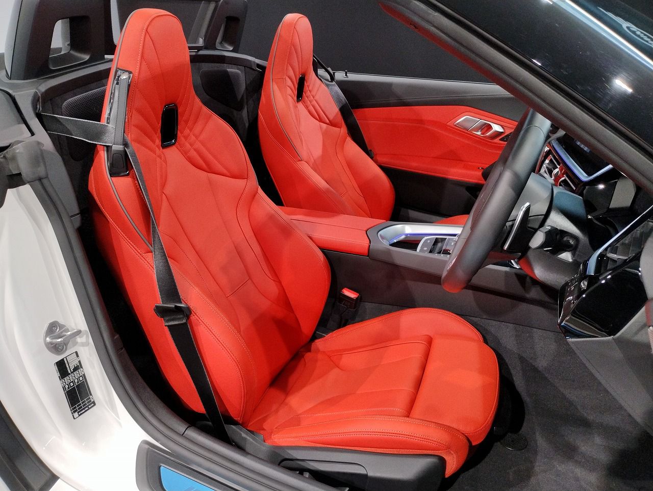 G29 z4 sDrive20i RHD