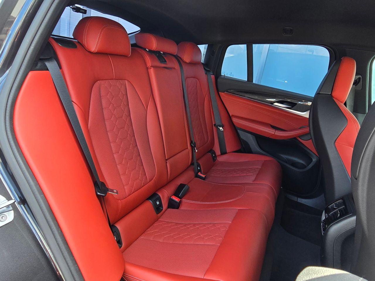 X4 M RHD