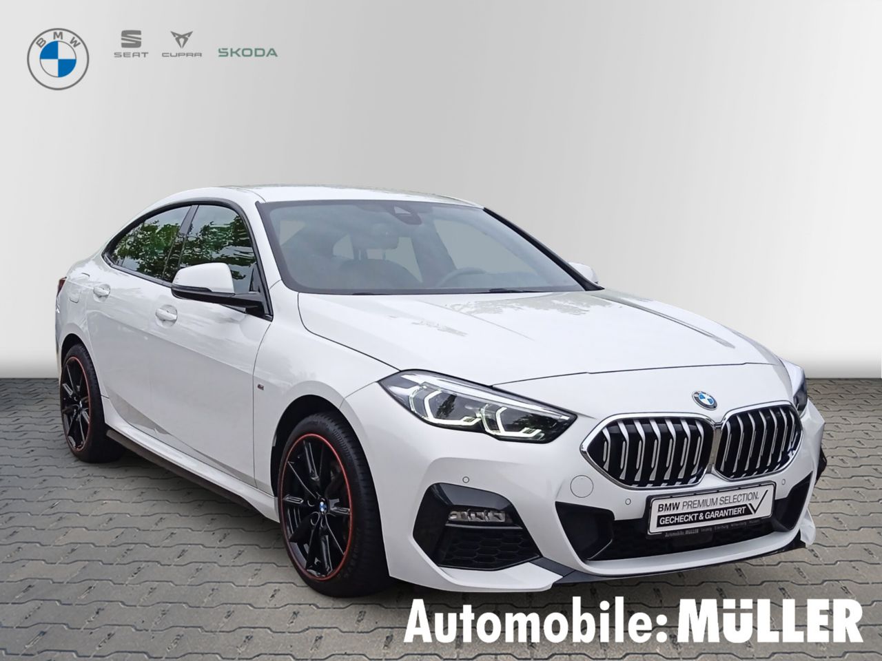 BMW 218