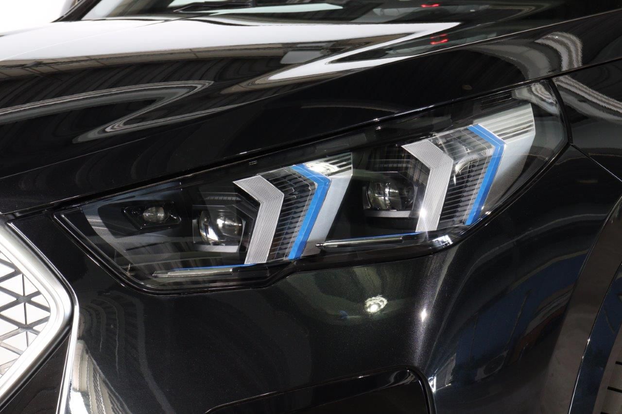 iX2 xDrive30 MSP