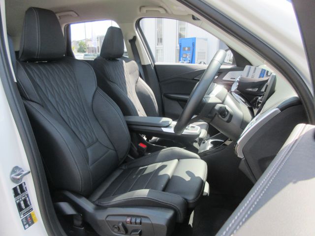 U11 iX1 xDrive30