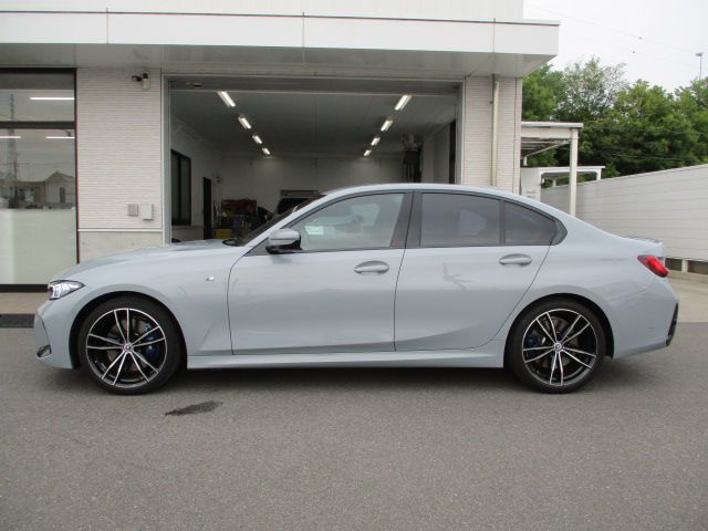 320d xDrive Berline RHD