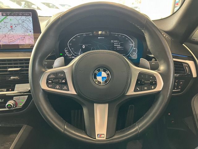 530e Sedan RHD