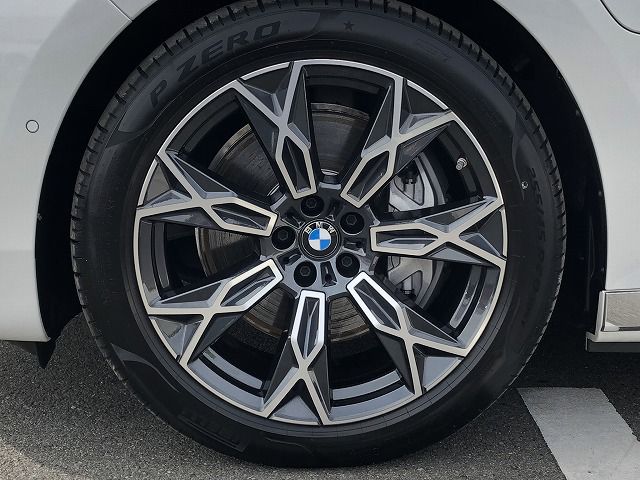 i7 xDrive60 Sedan RHD
