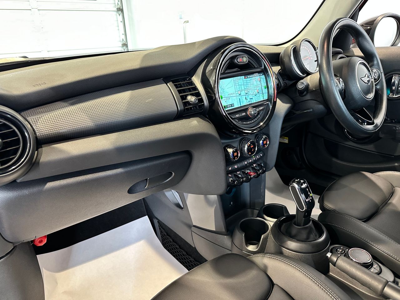 F55 MINI Cooper 5-Door Hatch LCI
