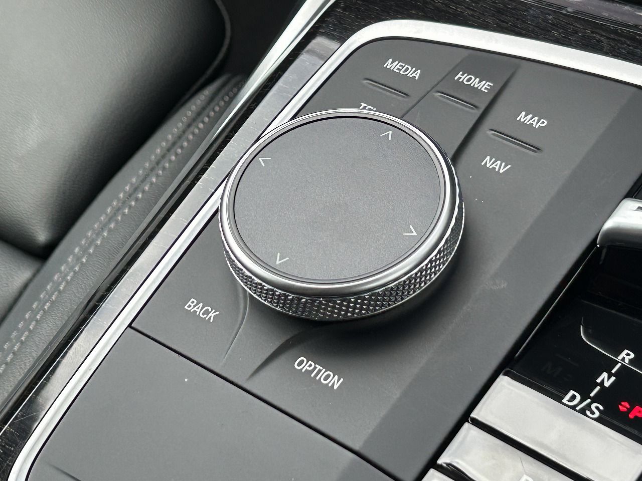 G20 330e Saloon LCI RHD MX