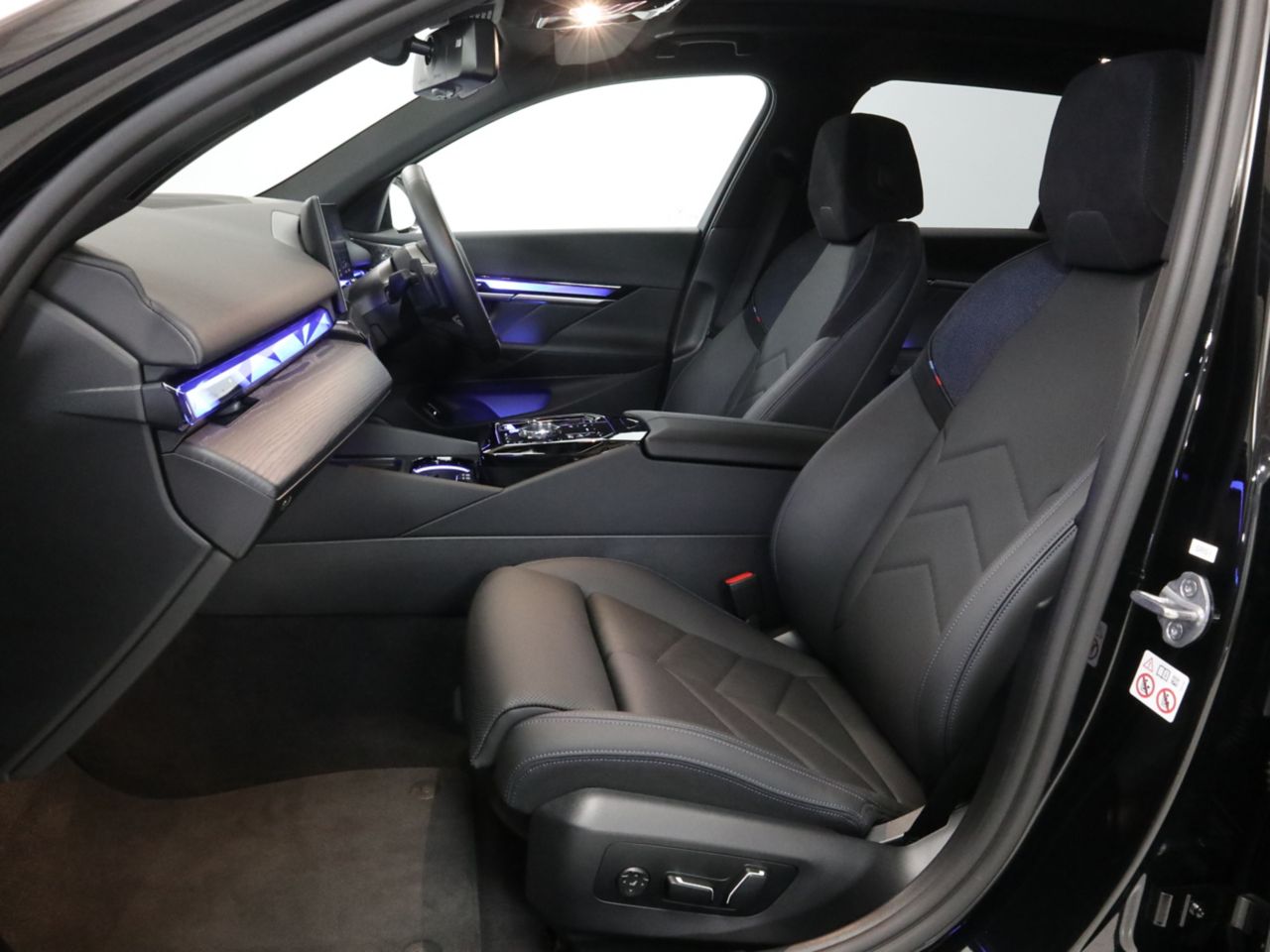 BMW i5 eDrive40 M Sport RHD