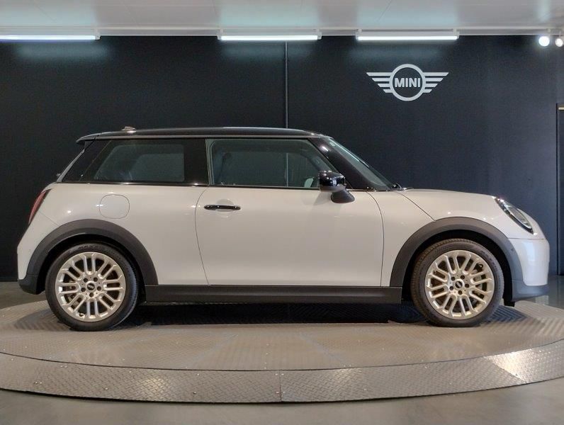 F66 MINI Cooper C 3Dr
