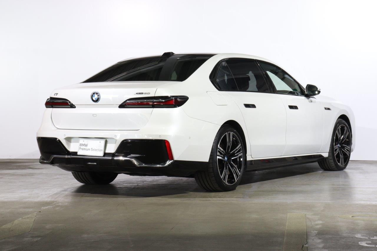 i7 xDrive60 Sedan RHD