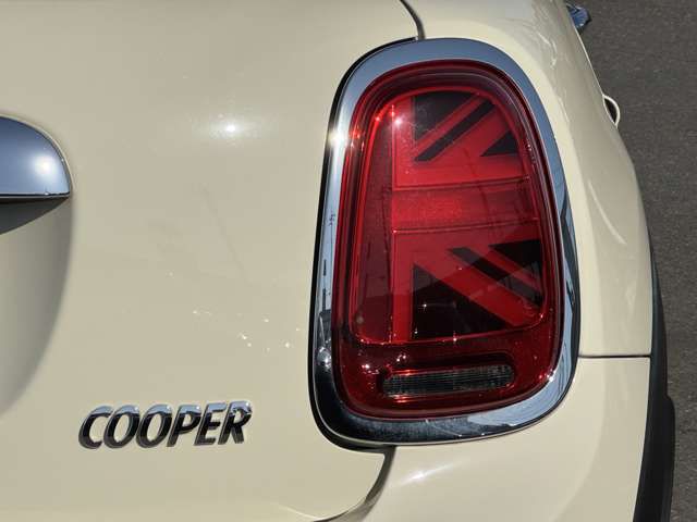 F56 MINI Cooper 3-Door Hatch LCI