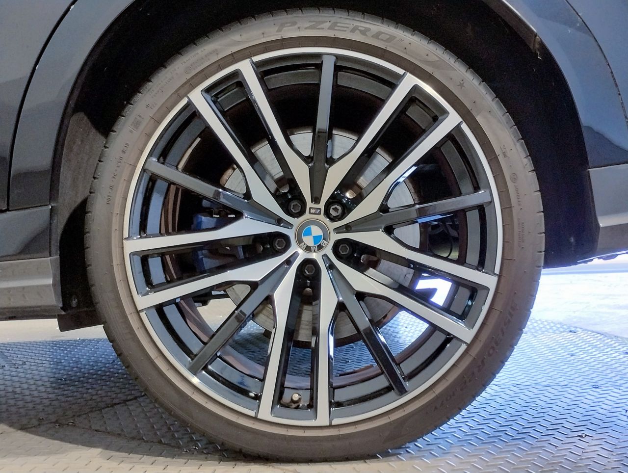 X* xDrive30d RHD