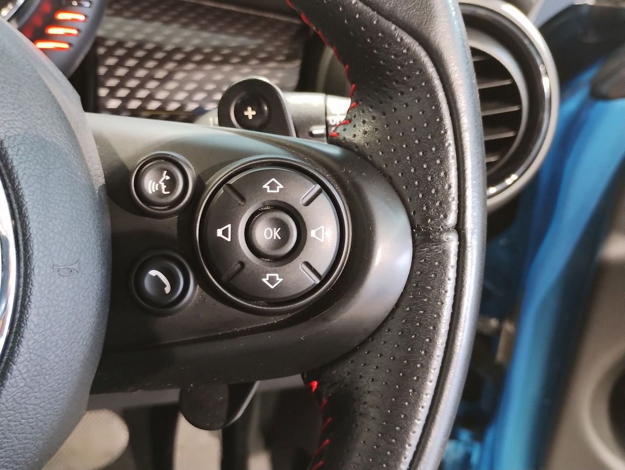 F56 COOPER S D(AT)